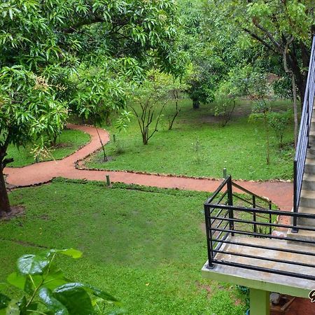Gal Oruwa Resort Dambulla Buitenkant foto